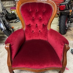 アームチェア
の画像