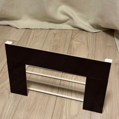 【強力マグネット】洗濯機横 折り畳み棚　ホワイトの画像