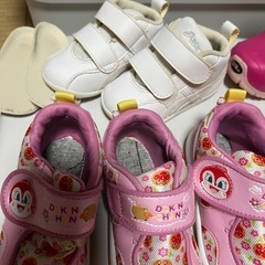 ①④　13cmから14.5cm アンパン　スクスク　ドキンの画像