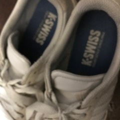 白スニーカー の画像