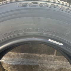 ハイエース　タイヤのみ4本の画像