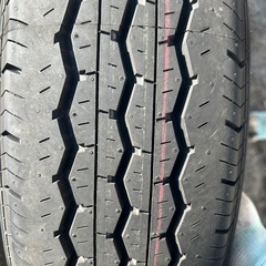 ハイエース　タイヤのみ4本の画像