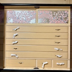 鎌倉彫和箪笥の画像