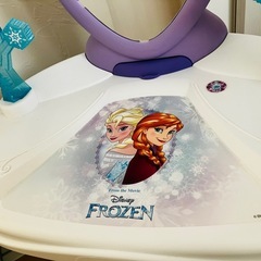 【取引中】アナと雪の女王ドレッサーの画像