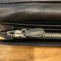 PRADA プラダ　長財布　本革　サフィアーノ　トライアングルの画像