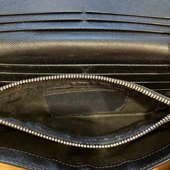 PRADA プラダ　長財布　本革　サフィアーノ　トライアングルの画像