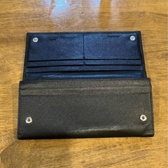 PRADA プラダ　長財布　本革　サフィアーノ　トライアングルの画像