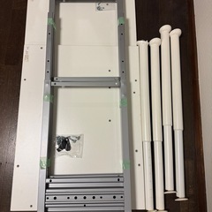 サイズの調整が可能な大型のビジネスデスクの画像