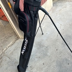 スタンド付きポータブルゴルフバッグの画像