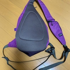 patagoniaボディバッグの画像