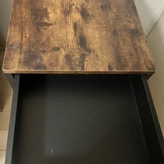 キャスター付きキャビネットの画像