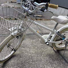 美品！ミッフィー仕様18インチ 子供
自転車　女の子の画像