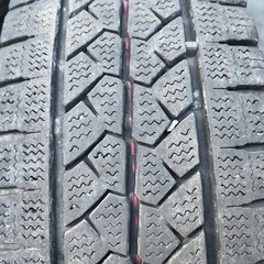 ブリヂストン　スタッドレス　ハイエースなどに！の画像