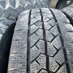ブリヂストン　スタッドレス　ハイエースなどに！の画像