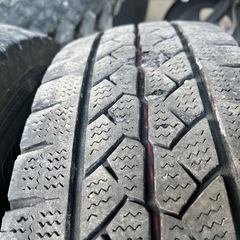 ブリヂストン　スタッドレス　ハイエースなどに！の画像