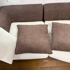 3人がけ　ソファ　カウチ付きの画像