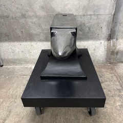 角付きアンビル　重量140kg 角付きアンビル 
ハンマー台　　の画像