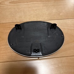 トヨタ互換品 ヴォクシー クリアブラック リアエンブレム ハイブリッドの画像