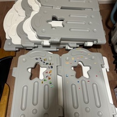 ベビーサークルの画像