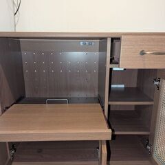 組立済　食器棚の画像