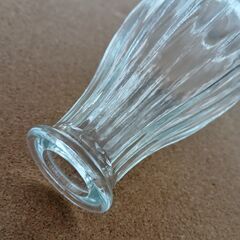 花瓶　ガラス製の画像