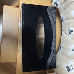 𝗠𝗔𝗥𝗬 𝗤𝗨𝗔𝗡𝗧 ティッシュケースの画像