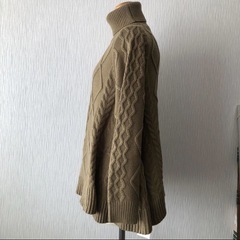 titivate タートルネックフレアニット　新品の画像