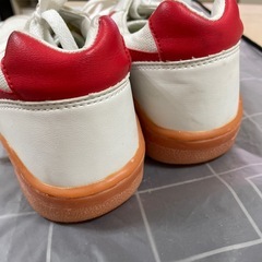 【未使用】体育館シューズ　26.0cmの画像