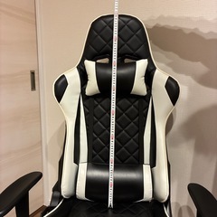 ゲーミングチェアの画像
