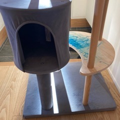 キャットタワーの画像