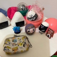お子様向け小物、おもちゃ、メモ、タオルハンカチ等の画像