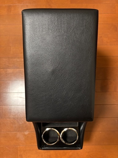 セレナ　センターコンソール　c28 e-power  