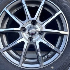 YOKOHAMA スタッドレスタイヤ 4本セット 美品の画像