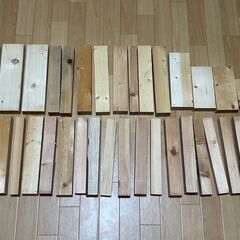 🌸差し上げます🌸切れ端木材いっぱい！釘打ち、接着剤後などなし！の画像