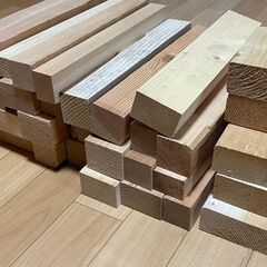 🌸差し上げます🌸切れ端木材いっぱい！釘打ち、接着剤後などなし！の画像