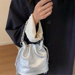 ショルダーバッグの画像