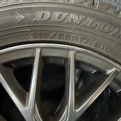 スタッドレスタイヤ4本セット215/50R17の画像