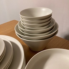 【直接引き取り限定】LAKOLE SLIMシリーズ 食器の画像