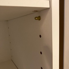 細身の棚　鏡ドアの画像