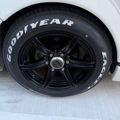 ハイエース　　タイヤ&ホイールの画像