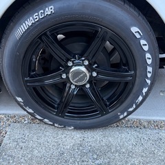 ハイエース　　タイヤ&ホイールの画像