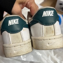 NIKEスニーカー 25.5の画像