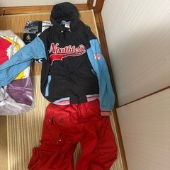 スノーボードウエア上下と上セットの画像