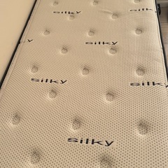 マットレス、ニトリ、クイーンズサイズマットレス
の画像