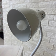 デスクライト　の画像