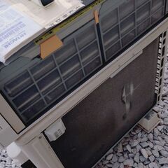 💥白くまくん ルームエアコン 日立 主に6～9畳用 2013年製 100v 自動お掃除機能あり　RAS-S22C　山口県発の画像