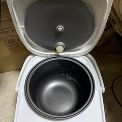 象印　3合炊き炊飯器の画像