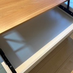 昇降式テーブルの画像