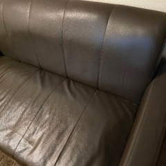 【引き取り限定】2人掛けソファーの画像