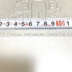 ★【LINE friends チョコレート缶ケ－スの2セット】★美品★の画像